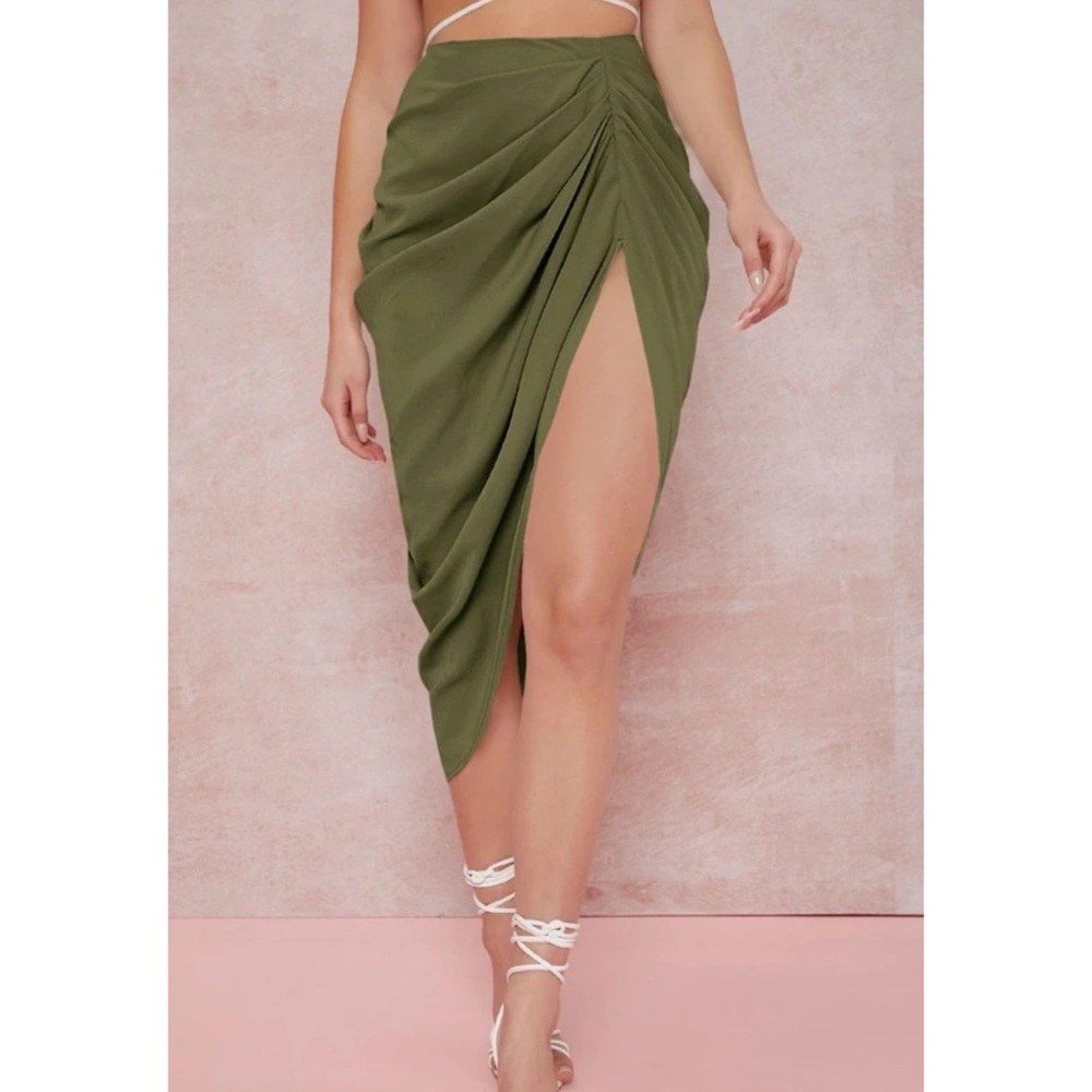 Green Silquee Ruched High-Slit Bodycon Midi Skirt